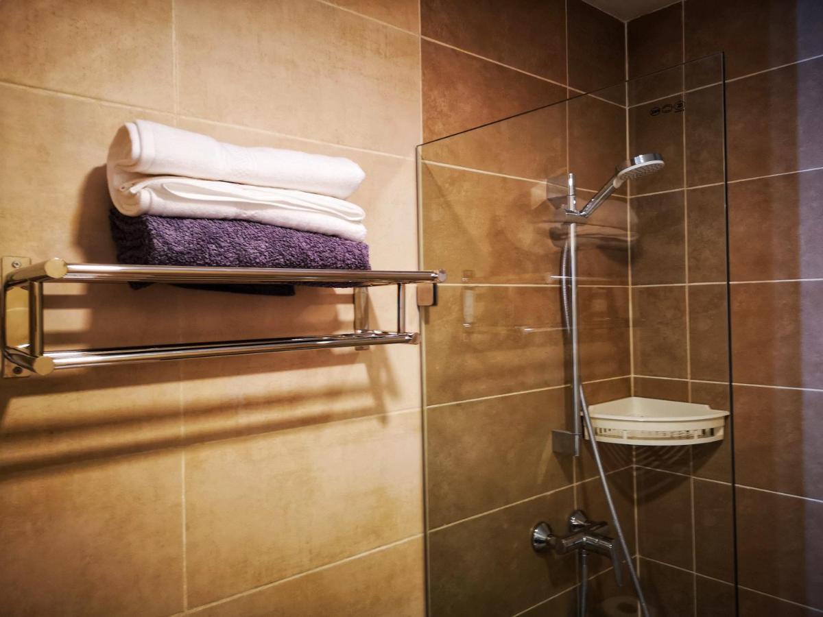 E14, Forest View Apartments, Deposit Required To Confirm Booking Kololi Exteriér fotografie